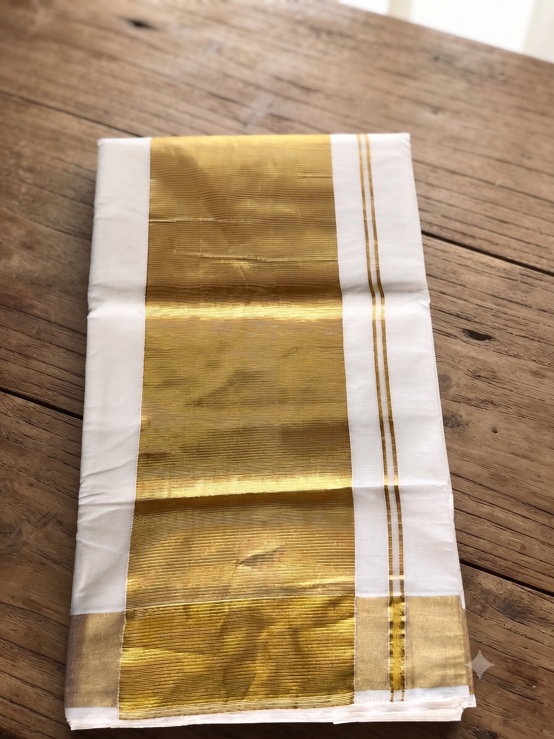 Traditional 8 inch Kasavu Kerala Saree