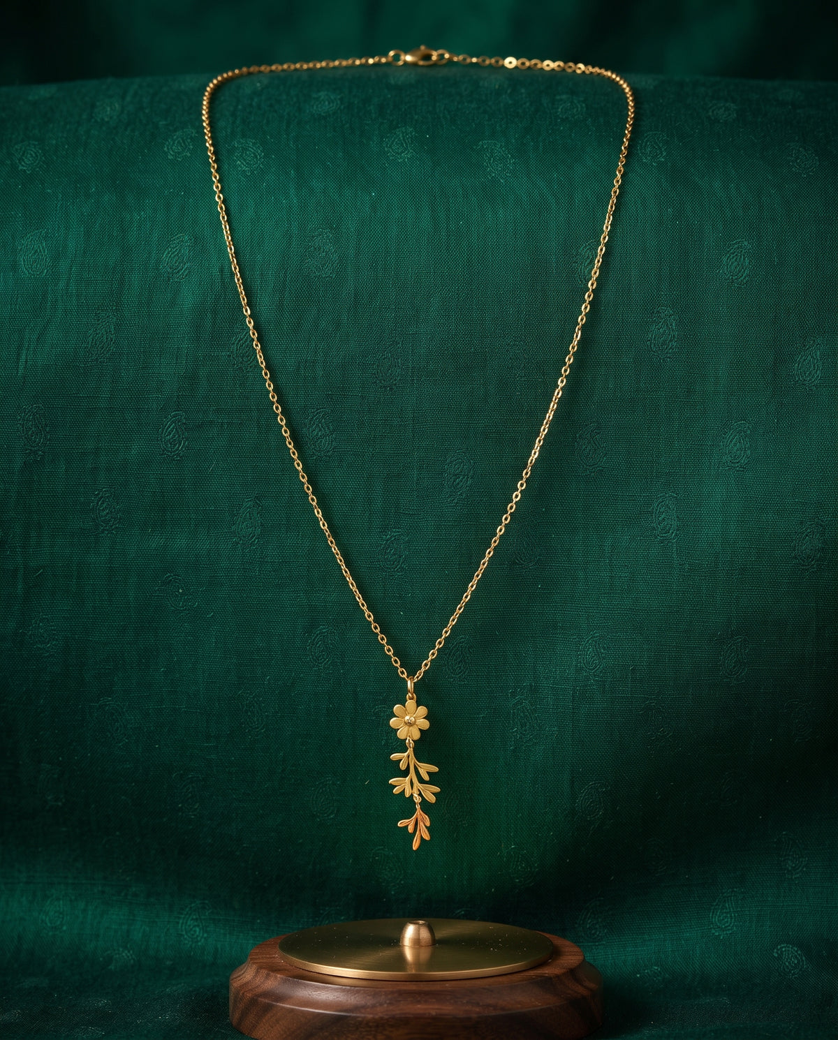 Golden Floral & Vine Dainty Pendant Necklace